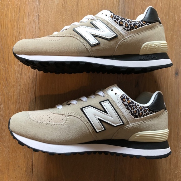 New Balance Women’s 574 Leopard Trim Athletic Shoes - Size 8.5 - Picture 5 of 11